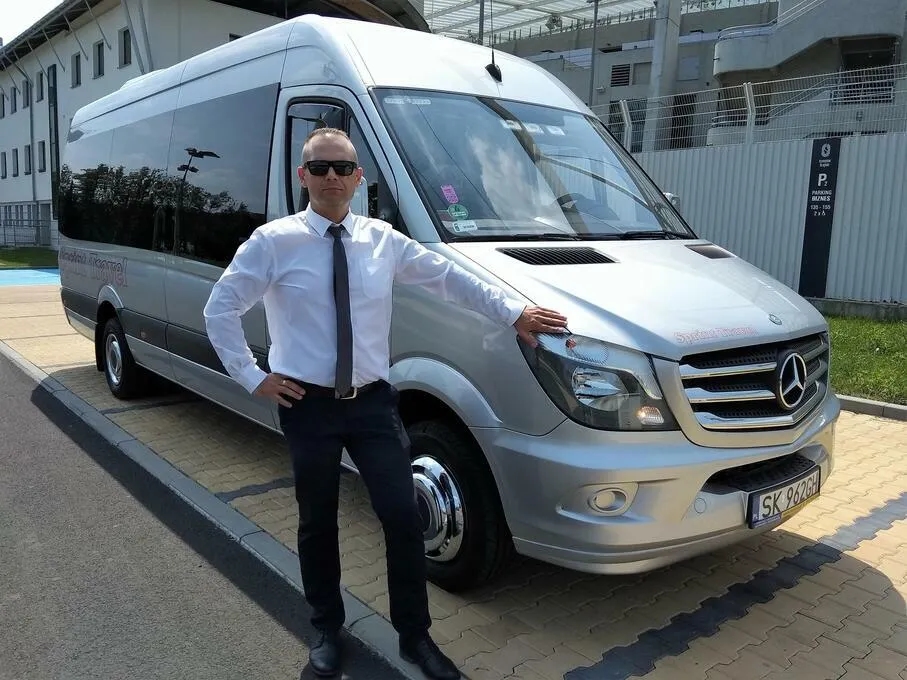 Skąd odjeżdża autobus na lotnisko Pyrzowice? Sprawdź najlepsze miejsca