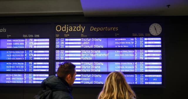 Jak zwrócić bilet PKP bez problemów i uniknąć strat finansowych