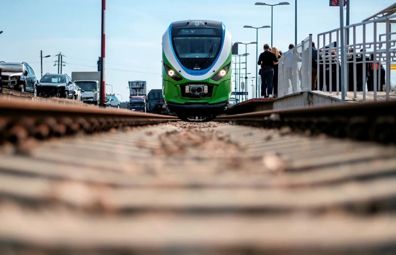Pociąg TLK co to znaczy? Poznaj jego znaczenie i cechy podróży