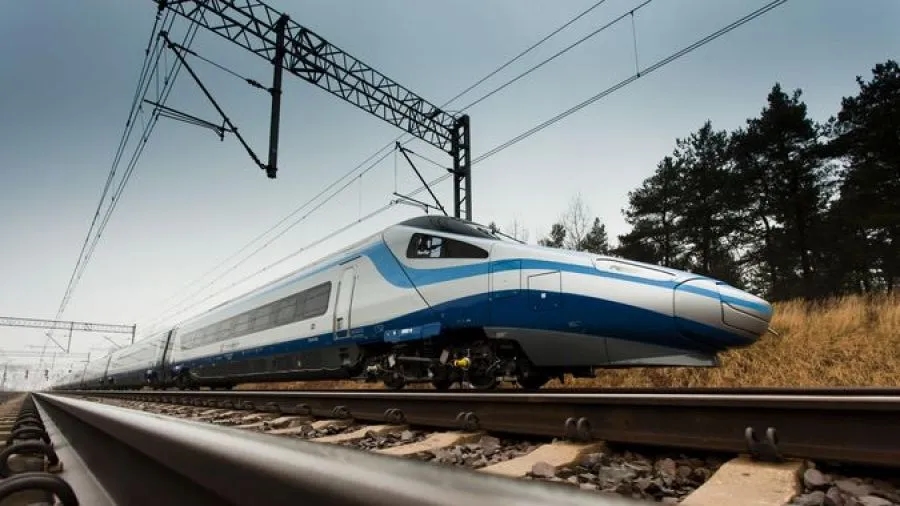 Ile na godzinę jedzie Pendolino? Odkryj maksymalne prędkości pociągu