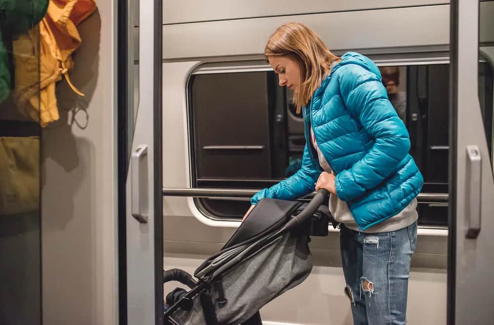 Co robić w pociągu, aby nie nudzić się w trakcie podróży?