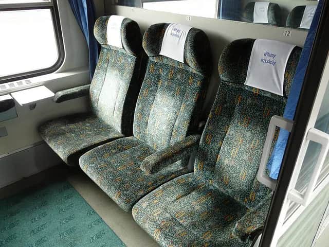 Jak dojechać do Uniejowa pociągiem - uniknij problemów z transportem